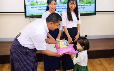 နည်းပညာတက္ကသိုလ် (သန်လျင်)မှ အမှုထမ်း ဝန်ထမ်းများ၏ သား/သမီး များအား ပညာသင် ထောက်ပံ့ပစ္စည်း ပေးအပ်ပွဲ အခမ်းအနား